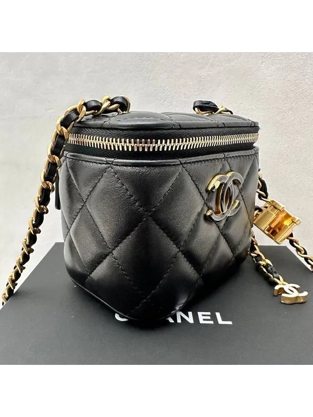 24 Years Women s Vanity Mini Bag Cross Chain Adjustable Black Gold LUX2407021