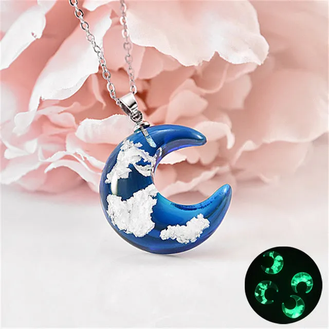 Chic Transparent Resin Rould Ball Moon Pendant Necklace