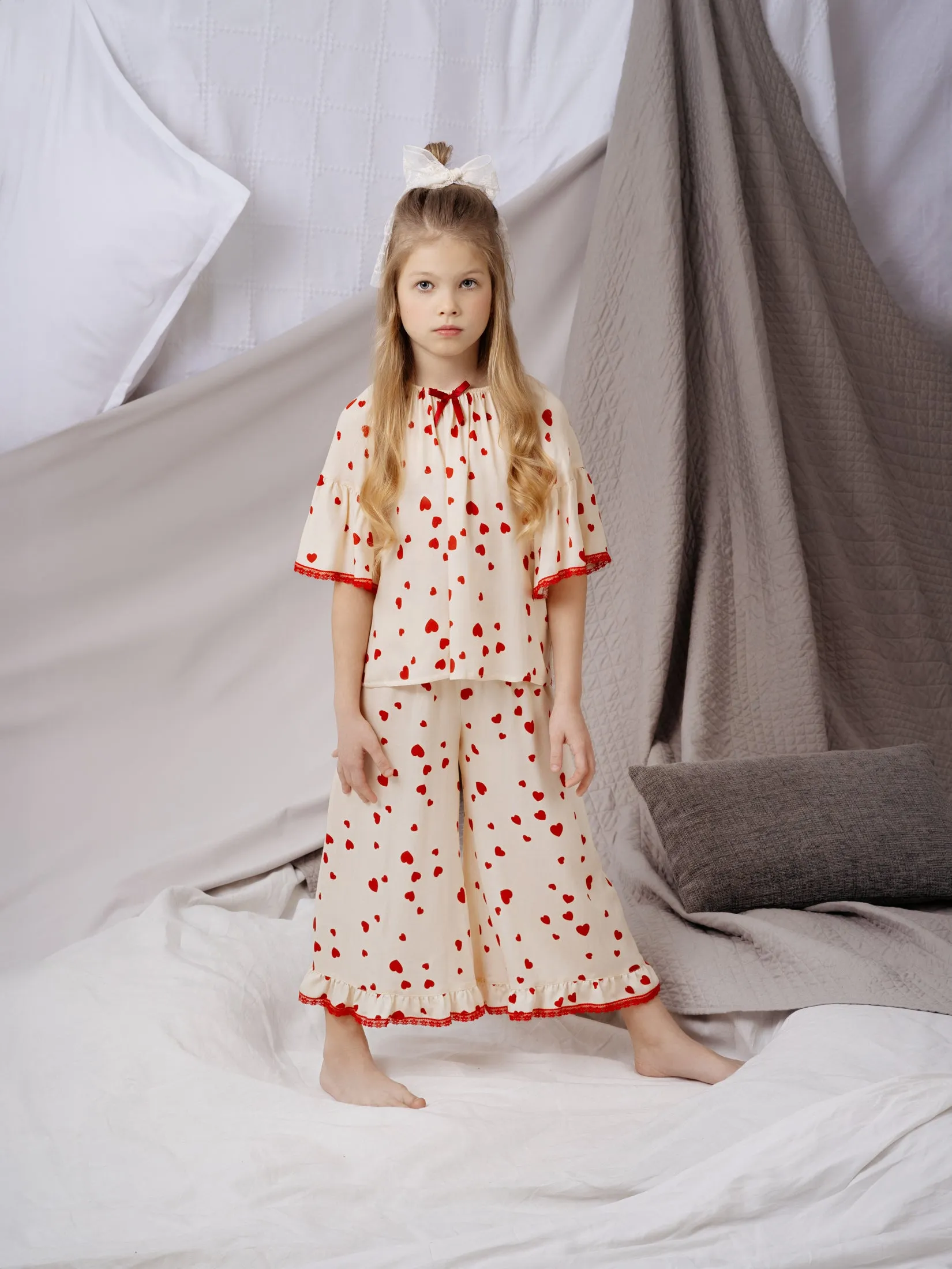 HELENA - GIRLS VISCOSE PYJAMA WHITE WITH RED HEARTS