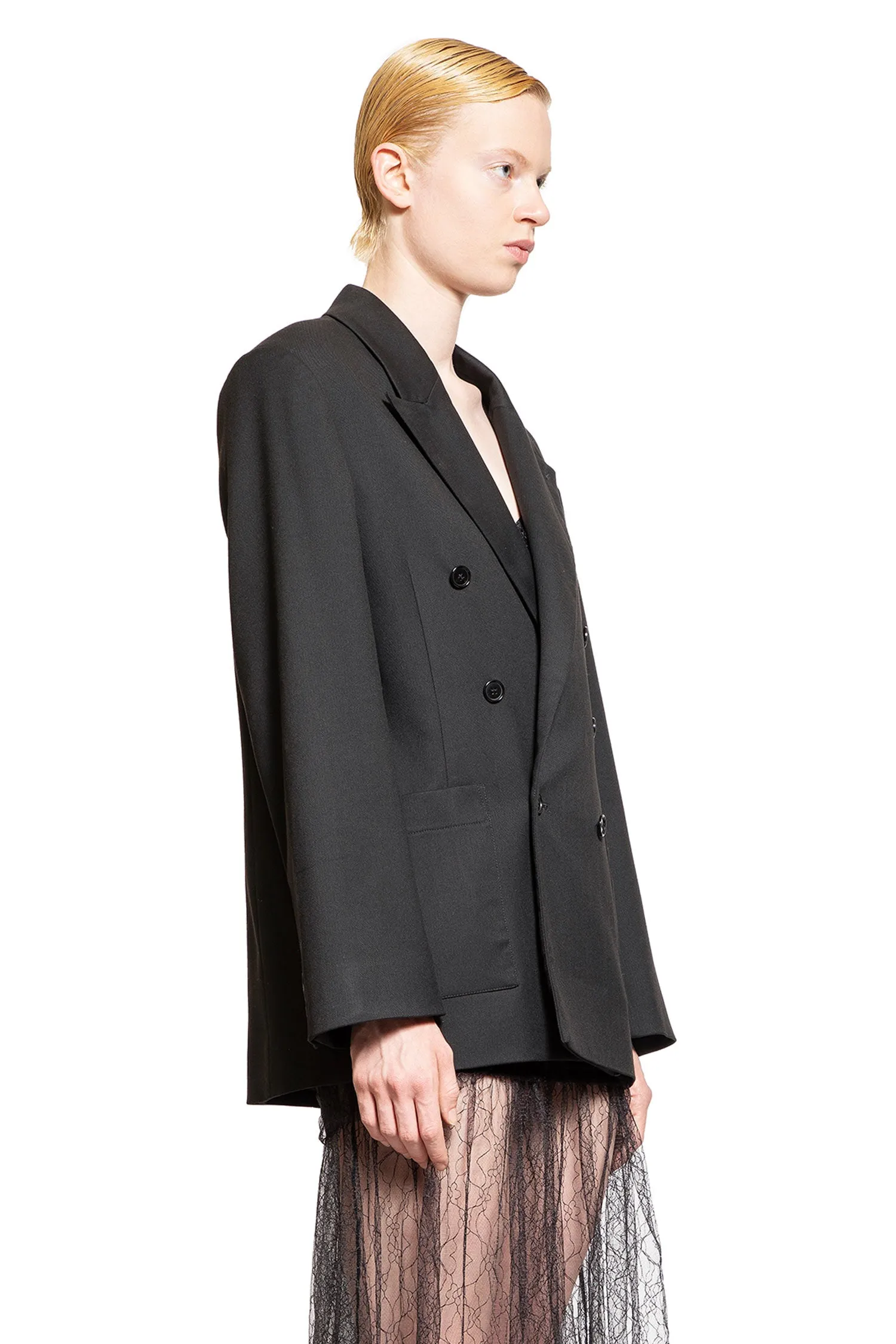 THE GARMENT WOMAN BLACK BLAZERS